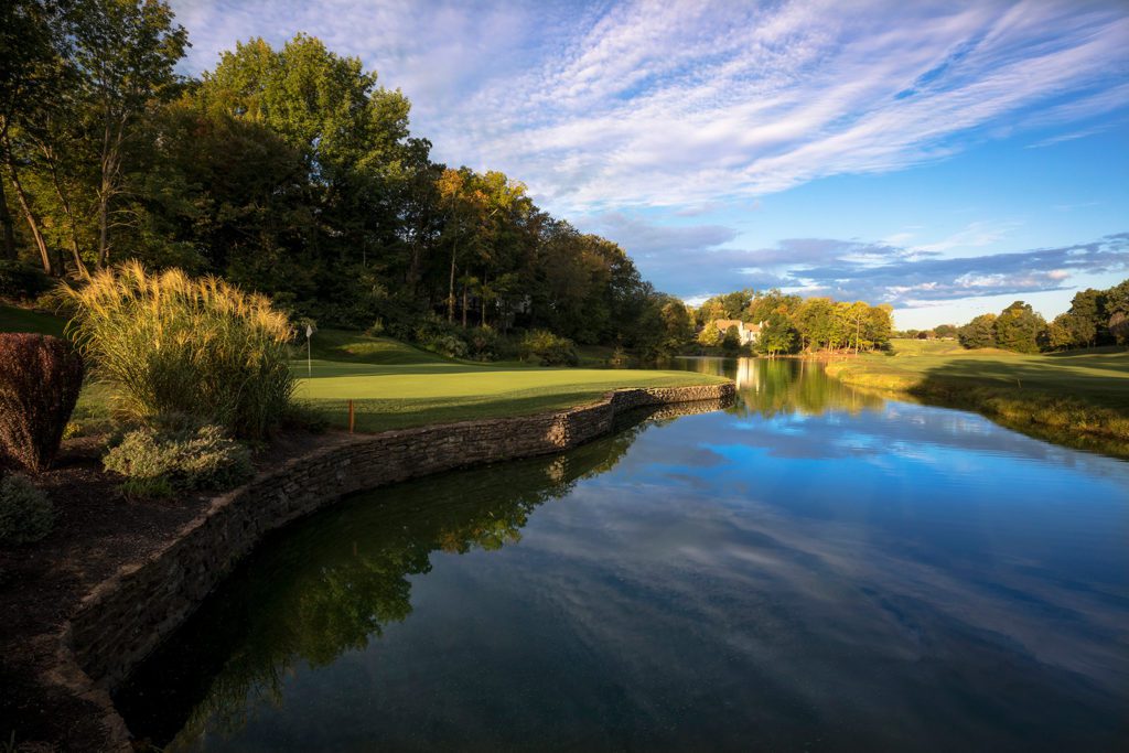 Pond and golf course at Triple Crown Country Club in Union, KY, recently host of the Kentucky Open, with Justin Doyle Homes custom home lots nearby.
