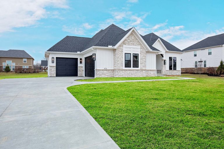 Oakmont (Customized)