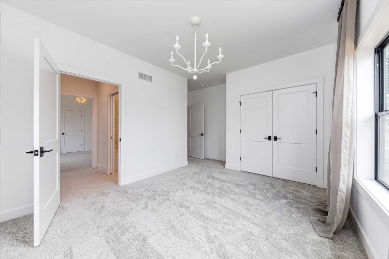 Oakmont (Customized)