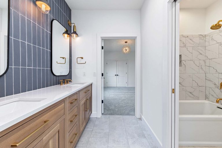 Oakmont (Customized)