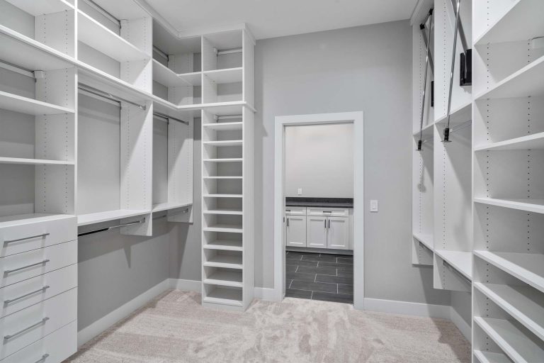 Oakmont (Customized)