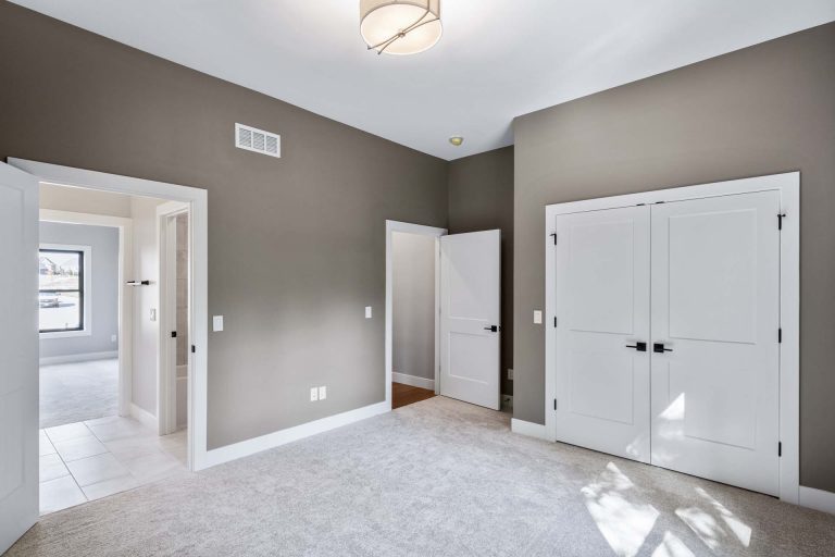 Oakmont (Customized)