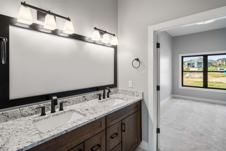 Oakmont (Customized)