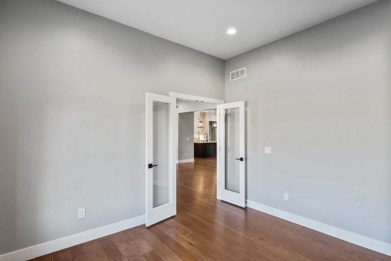 Oakmont (Customized)