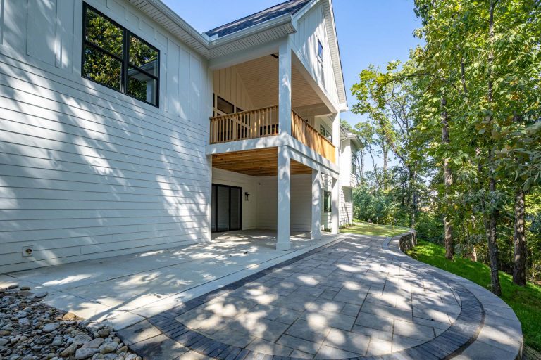 Oakmont (Customized)